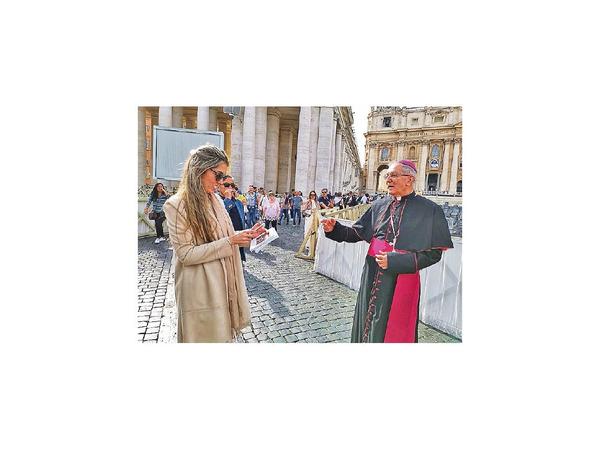 Papa elige a Mons. Valenzuela para redacción de documento