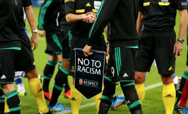 HOY / FIFA recuerda que puede ampliar a todo el mundo las sanciones por racismo
