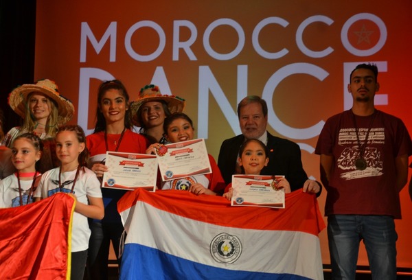 Paraguayos ganan 1er puesto en competencia internacional de danza en Marruecos » Ñanduti
