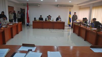 Hacen el vacío a hijo de Daher