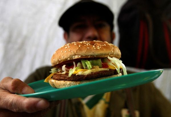 América tira millones de toneladas de alimentos mientras crece el hambre - Mundo - ABC Color