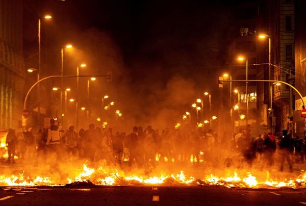 España conmocionada por violentas protestas en Barcelona - Mundo - ABC Color