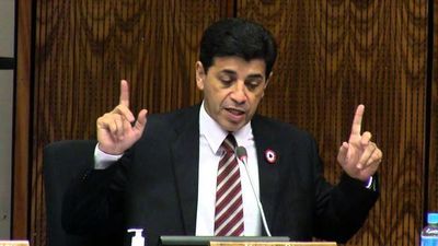 "Ella hace creer que las viviendas las construyó ella y las terminó ella, y no es cierto”