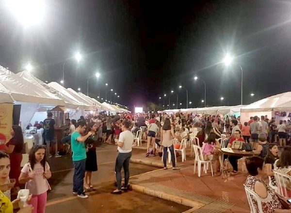 Jóvenes preparan tercera feria de emprendedores en Hernandarias