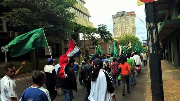 Campesinos preparan manifestación contra política de represión del Gobierno - ADN Paraguayo