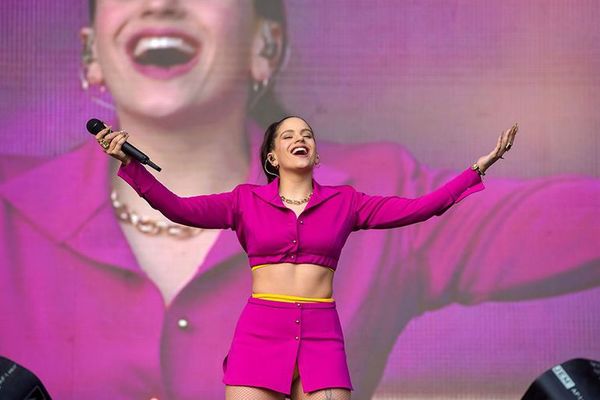 “Con Altura” de Rosalía supera las 1.000 millones de visualizaciones - Música - ABC Color