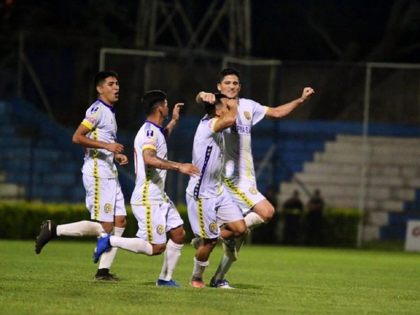 Capiatá lo gana sobre el final y avanza a semifinales