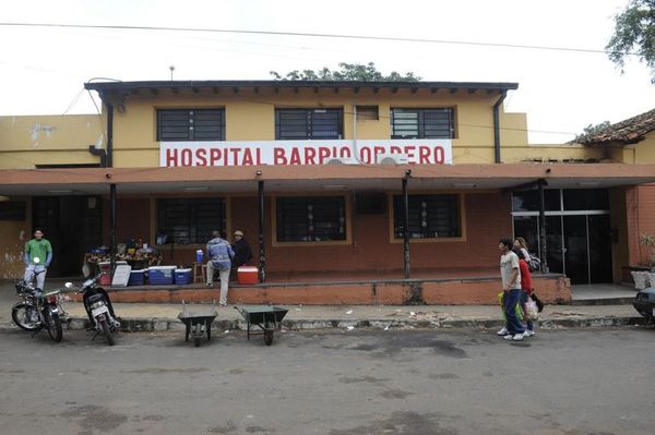 Familiares de niño de 11 días fallecido en Hospital de Barrio Obrero exigen investigación - Nacionales - ABC Color