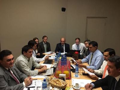 "Negociaciones" con campesinos continúa esta tarde