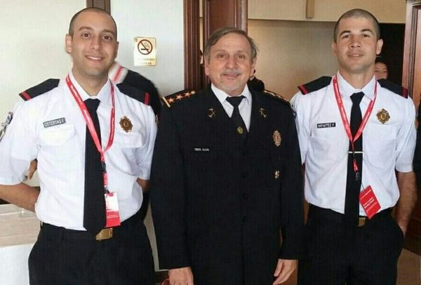 Bomberos participan de congreso sobre prevención