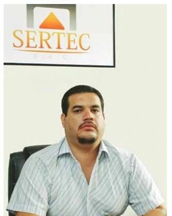 Policía captura a supuesto estafador peruano