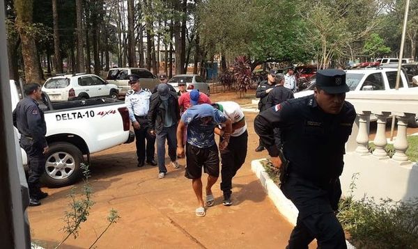 12 detenidos por los incidentes en la Aduanas del Este