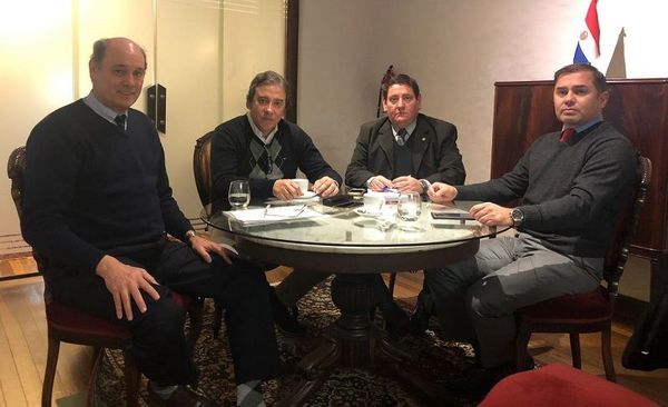 Fiscalia se reunión con embajadores en Uruguay para extradición de supuestos secuestradores de Maria Edith Bordón