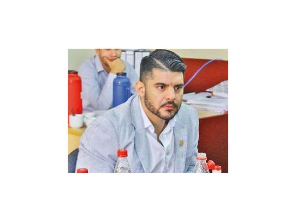 Nenecho niega ser candidato y descarta pelea con Ramírez