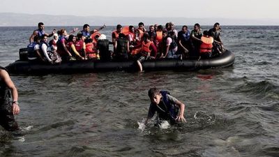 Otros 13 refugiados mueren en choque de ferry con un barco