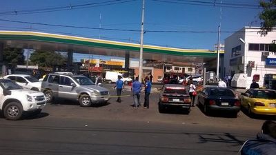 Asaltantes matan a empresario y político liberal
