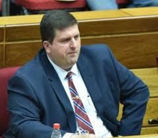 Bancadas de oposición hablan de rechazo al impuestazo en senado