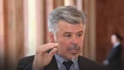 Ministro admite que ofrecimiento de dinero es diario por organizaciones