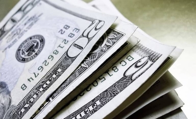 HOY / Dólar sobrepasa el techo histórico