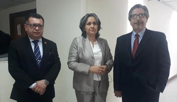 Conformidad de familia de nena abusada tras suspensión de jueces que liberaron a expolicía