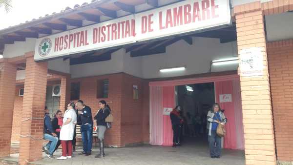 Continúan las protestas en el Hospital de Lambaré por supuestas irregularidades » Ñanduti