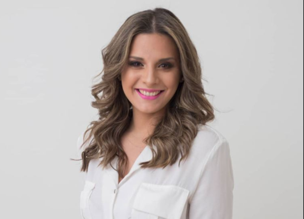 HOY / Denuncian a candidata de Añetete de "estafa masiva" por no devolver vestidos