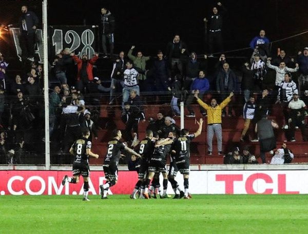 Estigarribia y Colón, eliminados de la Copa Argentina - Fútbol - ABC Color
