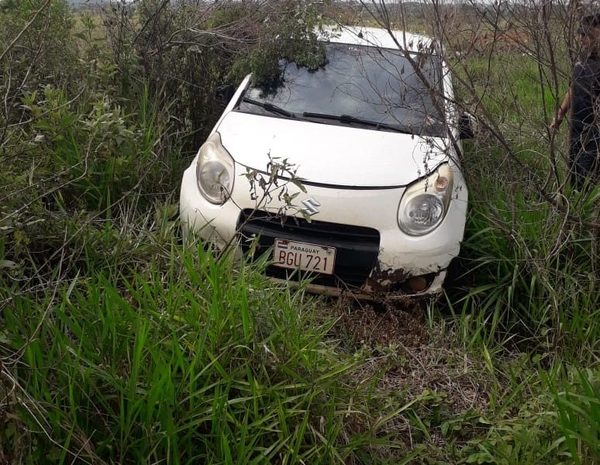 Recuperan vehículo tras violento asalto a radio de Minga Guazú