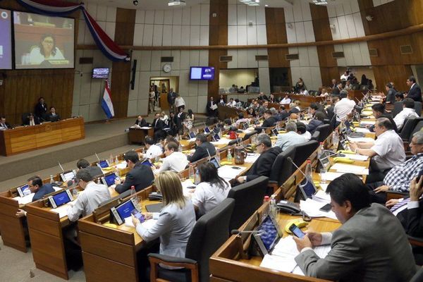 Inminente auditoría externa contra planilleros en Diputados