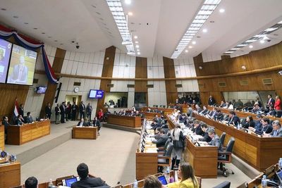 Parlamentarios se despiden de sus vacaciones