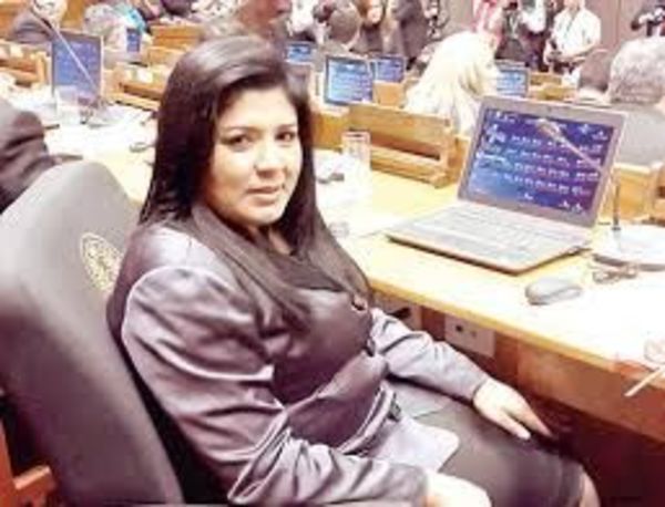 Diputada responsabiliza al Movimiento Añetete aumento para funcionarios