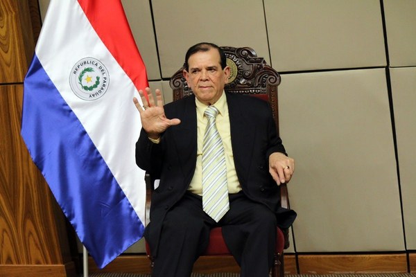 Carlitos Vera recibirá 5 millones como pensión graciable; la suma más alta dada hasta ahora por el Congreso - ADN Paraguayo