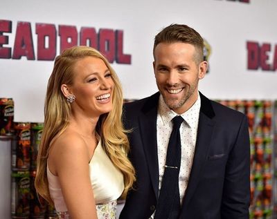 De una forma original, Ryan Reynolds y Blake Lively presentan a su nuevo bebé