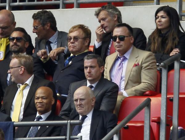 El Watford y el fútbol salvaron la vida de Elton John - Fútbol - ABC Color