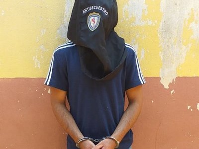 Detienen a sospechoso de extorsionar en nombre de la FTC