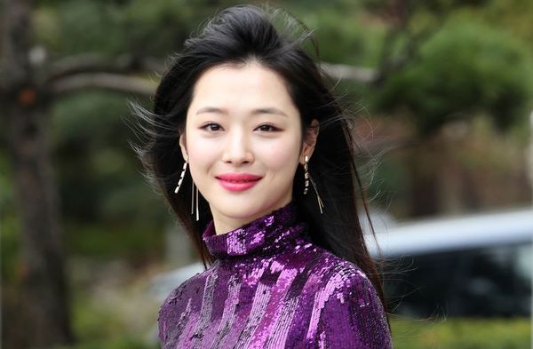 Fans y estrellas del K-pop despiden a la fallecida artista Sulli - Música - ABC Color