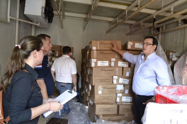 No pagaron el alquiler para guardar 8.000 kg de carne robada y fueron denunciados - Nacionales - ABC Color