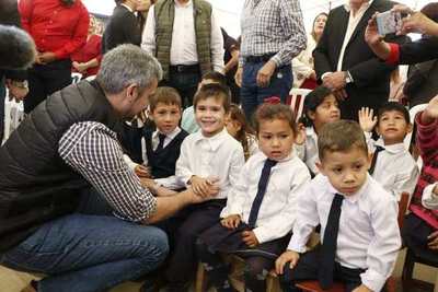 Impulsan mejoras edilicias en 64 escuelas de Paraguarí - ADN Paraguayo