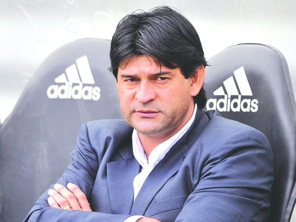 Pidió a los jugadores más amor al fútbol