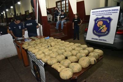 Cónsul suspendido transportaba marihuana en lujoso vehículo - Nacionales - ABC Color