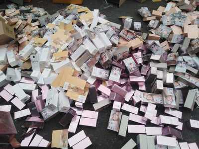 Destruyen perfumes falsificados que estaban valuados en más de USD 1 millón » Ñanduti