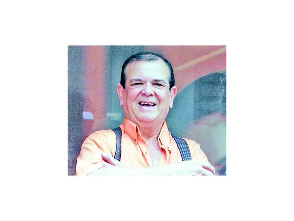 Senado aprueba el aumento de pensión para Carlitos Vera