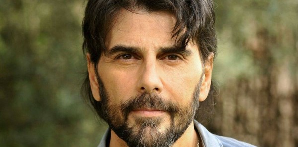 Actriz argentina defiende orden de captura contra actor acusado de violación » Ñanduti