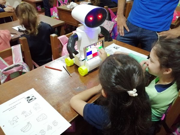 "Kachibot" enseña guaraní a los peques