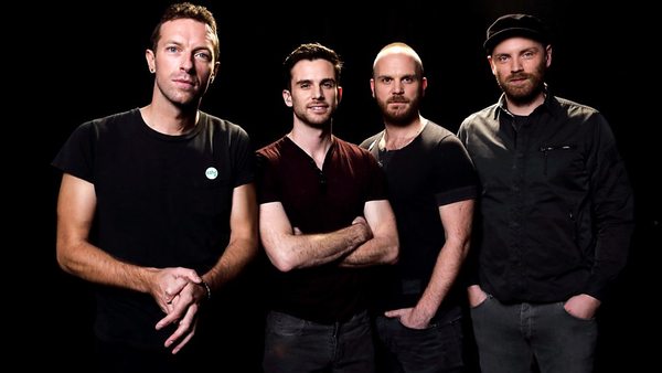 Posters alrededor del mundo dan indicios del inminente lanzamiento del nuevo álbum de Coldplay