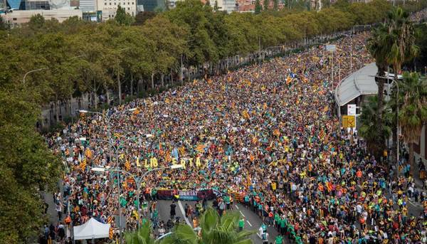 Tensión en Cataluña: huelga general y la “marcha de la libertad” de los independentistas - ADN Paraguayo