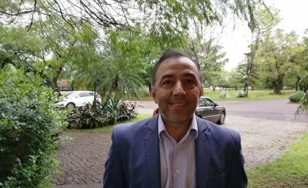 HOY / Que dejen trabajar tranquilo al presidente, pide Fúster