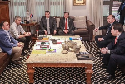 Premios de 800 millones por cobrar multas, irrita a la gente y desgasta al gobierno: dice que Abdo pidió correctivo - ADN Paraguayo