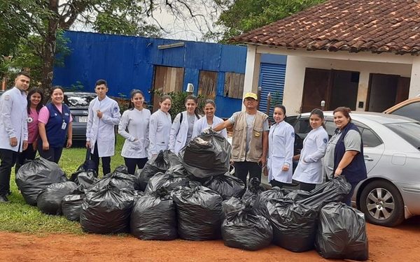 Eliminan criaderos en hospital de Franco