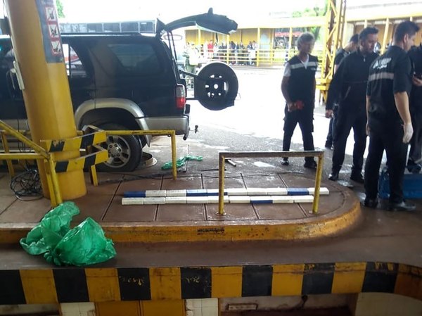 CAE PARAGUAYA QUE INTENTÓ INGRESAR CASI 9 KILOS DE COCAÍNA POR EL PUENTE INTERNACIONAL